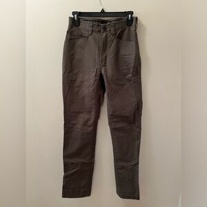 Alaskan Hardgear Duluth Trading Co Women’s Hiking/Cargo Pants Olive Size 2 Long